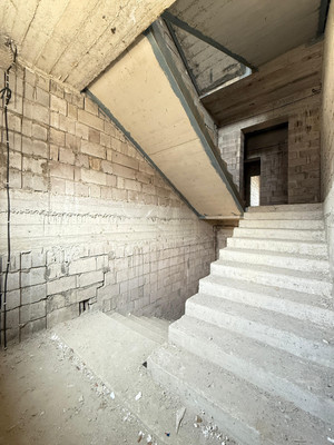 Продам однокомнатную (1-комн.) квартиру, 2-я Надречная ул, 126, Нальчик г