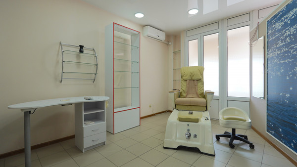 Продам салон красоты 90 м2, Кулакова пр-кт, 49к2, Ставрополь г