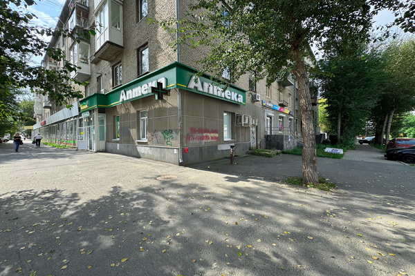 Сдам торговое помещение 75,5 м2, Луначарского ул, 48, Екатеринбург г