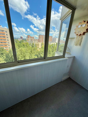 Продам трехкомнатную (3-комн.) квартиру, Дыбенко ул, 18к1, Москва г