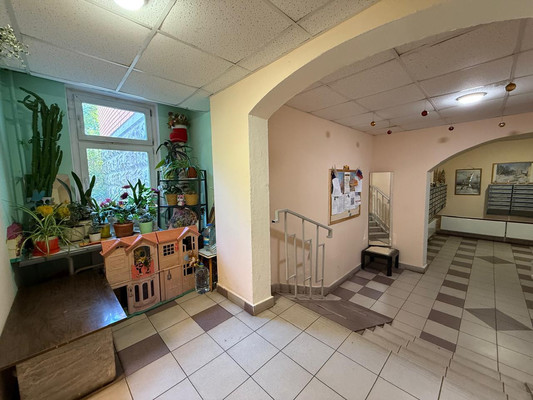 Продам трехкомнатную (3-комн.) квартиру, Дыбенко ул, 18к1, Москва г