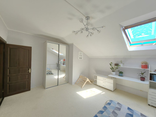 Продам многокомнатную квартиру, Карла Маркса ул, 73, Ишим г