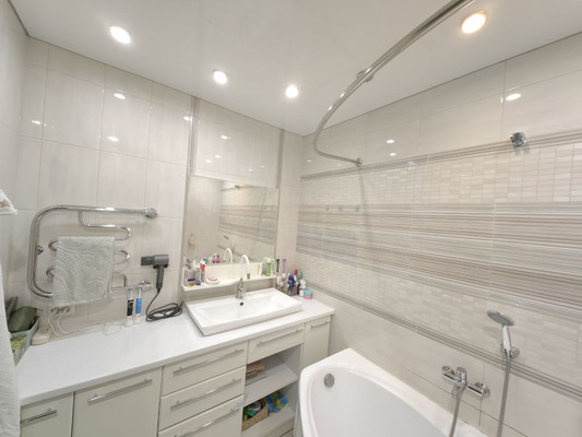 Продам многокомнатную квартиру, Карла Маркса ул, 73, Ишим г