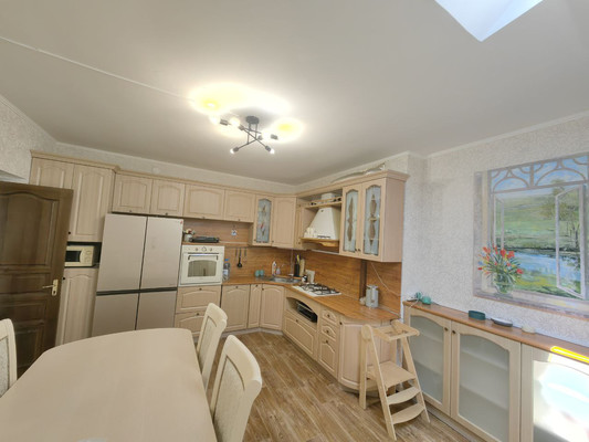 Продам многокомнатную квартиру, Карла Маркса ул, 73, Ишим г