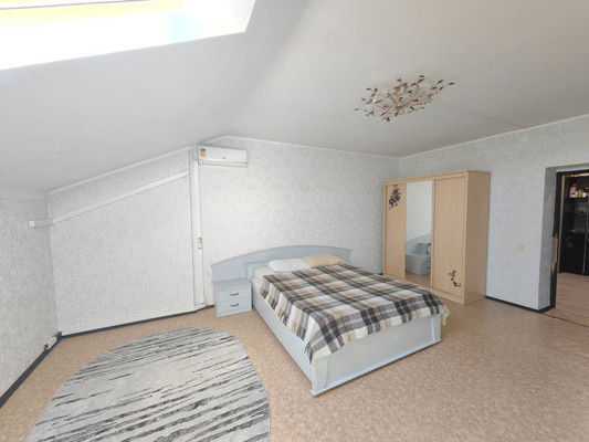 Продам многокомнатную квартиру, Карла Маркса ул, 73, Ишим г