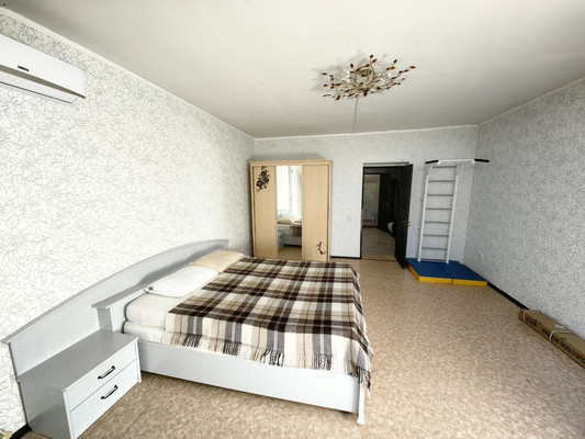 Продам многокомнатную квартиру, Карла Маркса ул, 73, Ишим г