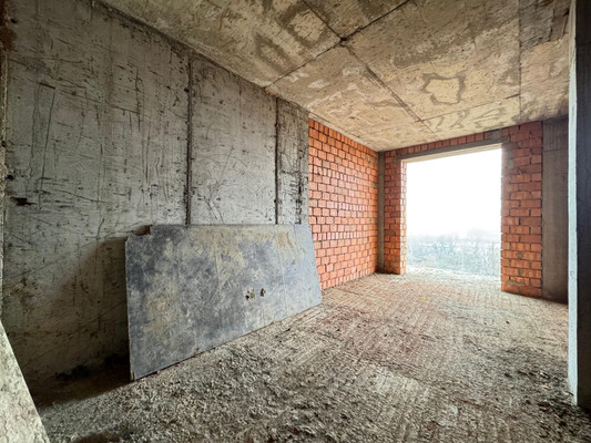 Продам трехкомнатную (3-комн.) квартиру, Ашурова ул, 1, Нальчик г