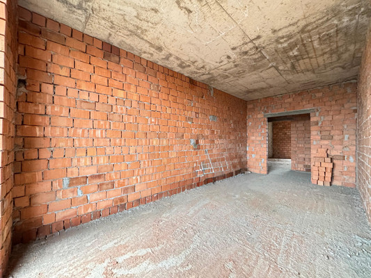 Продам трехкомнатную (3-комн.) квартиру, Ашурова ул, 1, Нальчик г