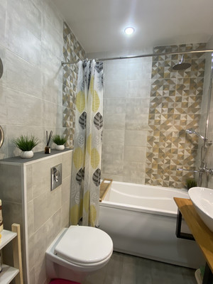 Продам двухкомнатную (2-комн.) квартиру, Иоанна Кронштадтского ул, 17, Старая д