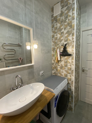 Продам двухкомнатную (2-комн.) квартиру, Иоанна Кронштадтского ул, 17, Старая д