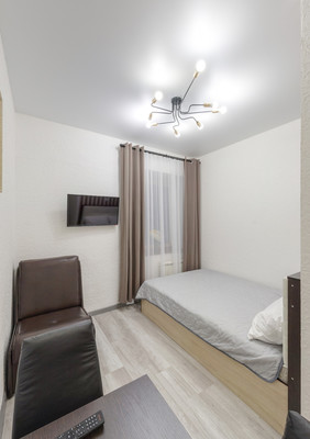 Продам многокомнатную квартиру, Марата ул, 22-24, Санкт-Петербург г