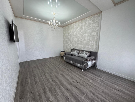Продам двухкомнатную (2-комн.) квартиру, Толстого ул, 43, Нальчик г