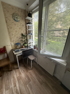 Продам трехкомнатную (3-комн.) квартиру, Павловская ул, 54А, Колпино г