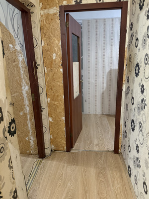 Продам трехкомнатную (3-комн.) квартиру, Павловская ул, 54А, Колпино г