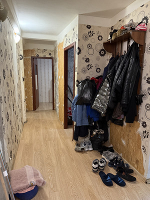 Продам трехкомнатную (3-комн.) квартиру, Павловская ул, 54А, Колпино г