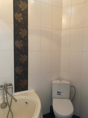 Продам двухкомнатную (2-комн.) квартиру, Туристов пер, 8, Симферополь г