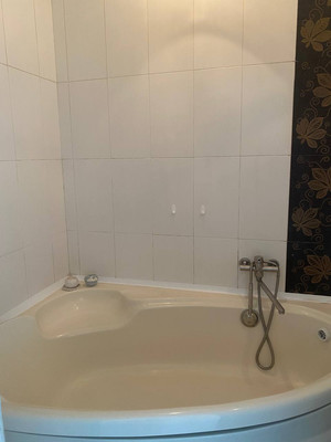 Продам двухкомнатную (2-комн.) квартиру, Туристов пер, 8, Симферополь г