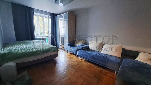 Продам трехкомнатную (3-комн.) квартиру, Коцюбинского ул, 9к2, Москва г