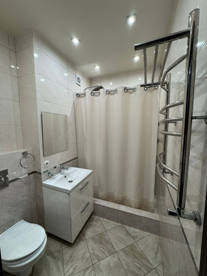 Продам однокомнатную (1-комн.) квартиру, Луговая ул, 6жк1, Симферополь г