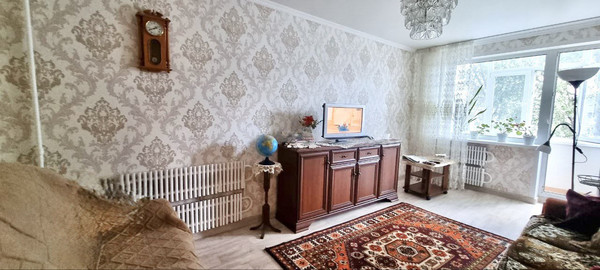 Продам трехкомнатную (3-комн.) квартиру, Молодой Гвардии ул, 68, Брянск г