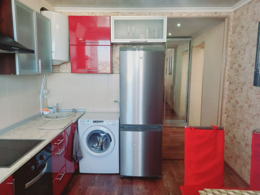 Продам двухкомнатную (2-комн.) квартиру, Победы пр-кт, 218, Симферополь г