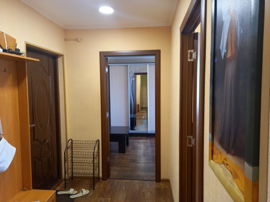 Продам двухкомнатную (2-комн.) квартиру, Победы пр-кт, 218, Симферополь г