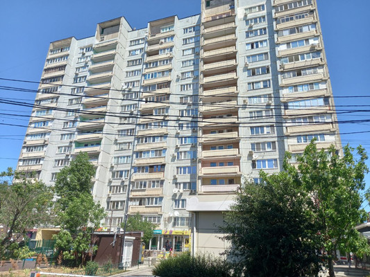 Продам двухкомнатную (2-комн.) квартиру, Победы пр-кт, 218, Симферополь г