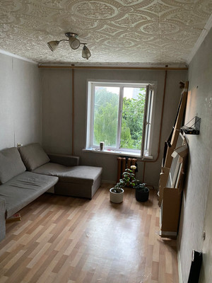 Продам трехкомнатную (3-комн.) квартиру, Победы пр-кт, 72а, Казань г