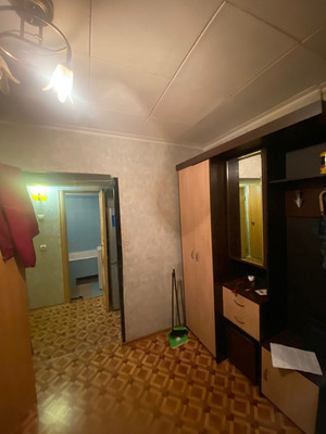 Продам трехкомнатную (3-комн.) квартиру, Победы пр-кт, 72а, Казань г