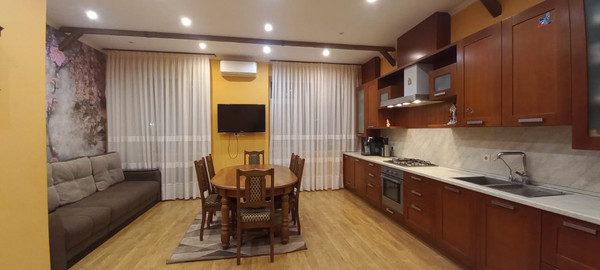 Продам многокомнатную квартиру, Логовская ул, 2, Волгодонск г