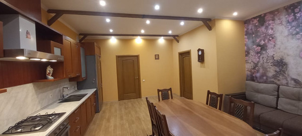 Продам многокомнатную квартиру, Логовская ул, 2, Волгодонск г