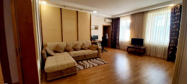 Продам многокомнатную квартиру, Логовская ул, 2, Волгодонск г