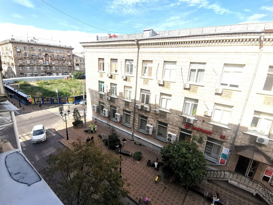 Продам трехкомнатную (3-комн.) квартиру, Темерницкая ул, 56, Ростов-на-Дону г