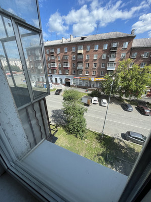 Продам двухкомнатную (2-комн.) квартиру, Пархоменко ул, 119, Нижний Тагил г
