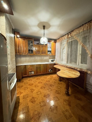 Продам трехкомнатную (3-комн.) квартиру, Миклухо-Маклая ул, 30, Москва г
