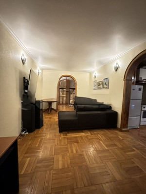 Продам трехкомнатную (3-комн.) квартиру, Миклухо-Маклая ул, 30, Москва г