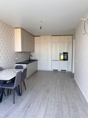 Продам двухкомнатную (2-комн.) квартиру, Батуринская ул, 18к1014, Краснодар г