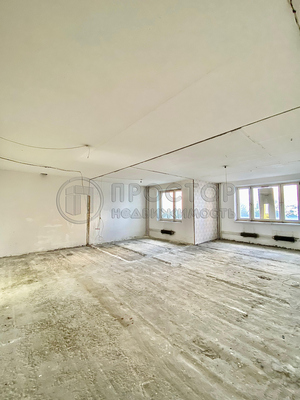 Продам трехкомнатную (3-комн.) квартиру, Подмосковный б-р, 14, Красногорск г