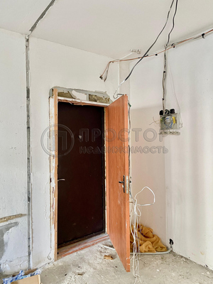 Продам трехкомнатную (3-комн.) квартиру, Подмосковный б-р, 14, Красногорск г