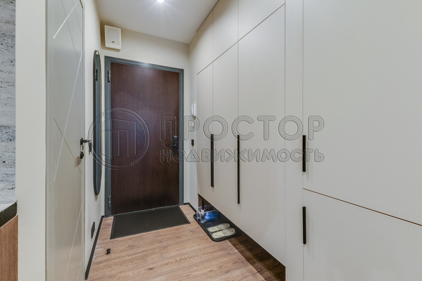 Продам однокомнатную (1-комн.) квартиру, Ходынский б-р, 20А, Москва г