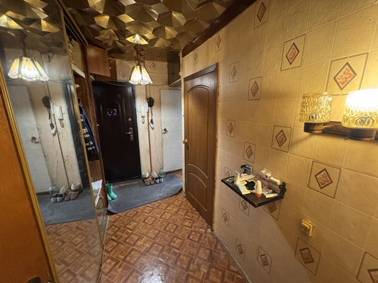 Продам трехкомнатную (3-комн.) квартиру, Вешняковская ул, 1к3, Москва г