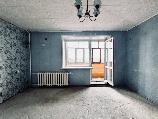 Продам трехкомнатную (3-комн.) квартиру, Урицкого ул, 76, Брянск г