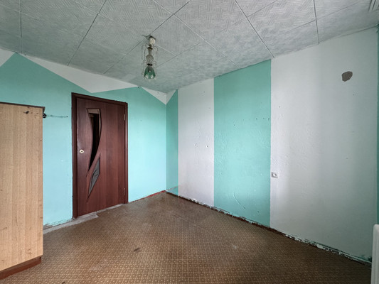 Продам трехкомнатную (3-комн.) квартиру, Урицкого ул, 76, Брянск г