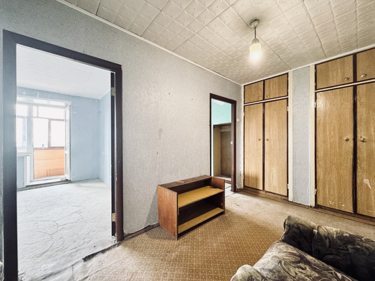 Продам трехкомнатную (3-комн.) квартиру, Урицкого ул, 76, Брянск г