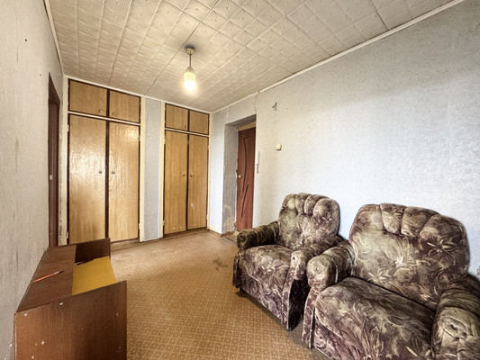 Продам трехкомнатную (3-комн.) квартиру, Урицкого ул, 76, Брянск г