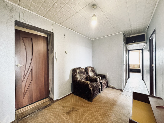 Продам трехкомнатную (3-комн.) квартиру, Урицкого ул, 76, Брянск г