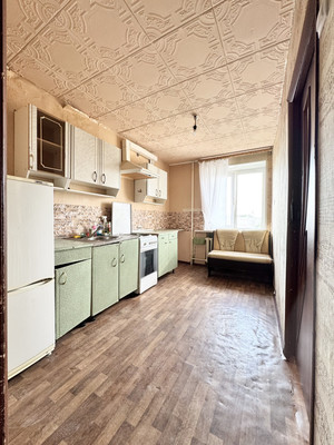 Продам трехкомнатную (3-комн.) квартиру, Урицкого ул, 76, Брянск г