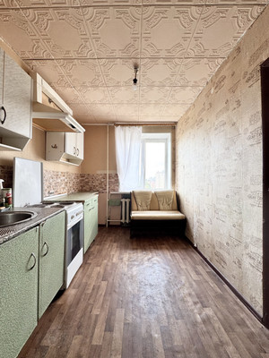 Продам трехкомнатную (3-комн.) квартиру, Урицкого ул, 76, Брянск г