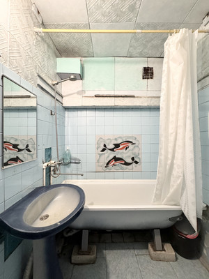 Продам трехкомнатную (3-комн.) квартиру, Урицкого ул, 76, Брянск г