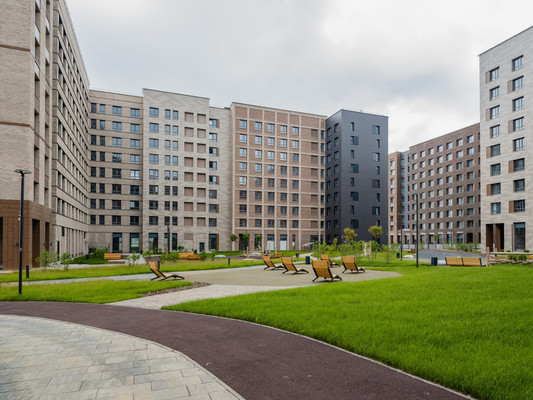 Продам трехкомнатную (3-комн.) квартиру, Луговая ул, 3, Заречье рп